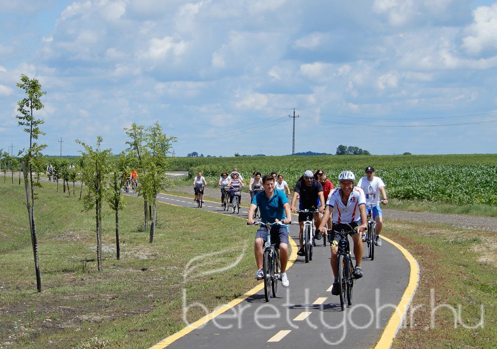 Átadták a Berettyóújfalu-Tépe kerékpárutat 19